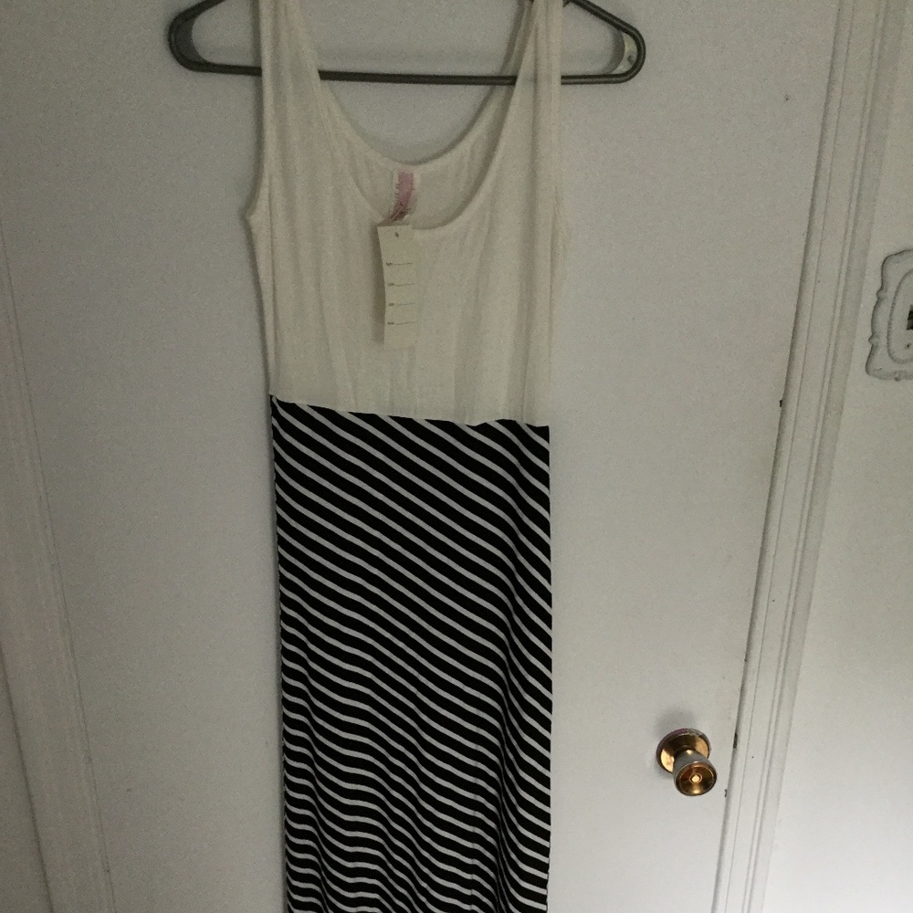 J Mode Summer Dress NWT